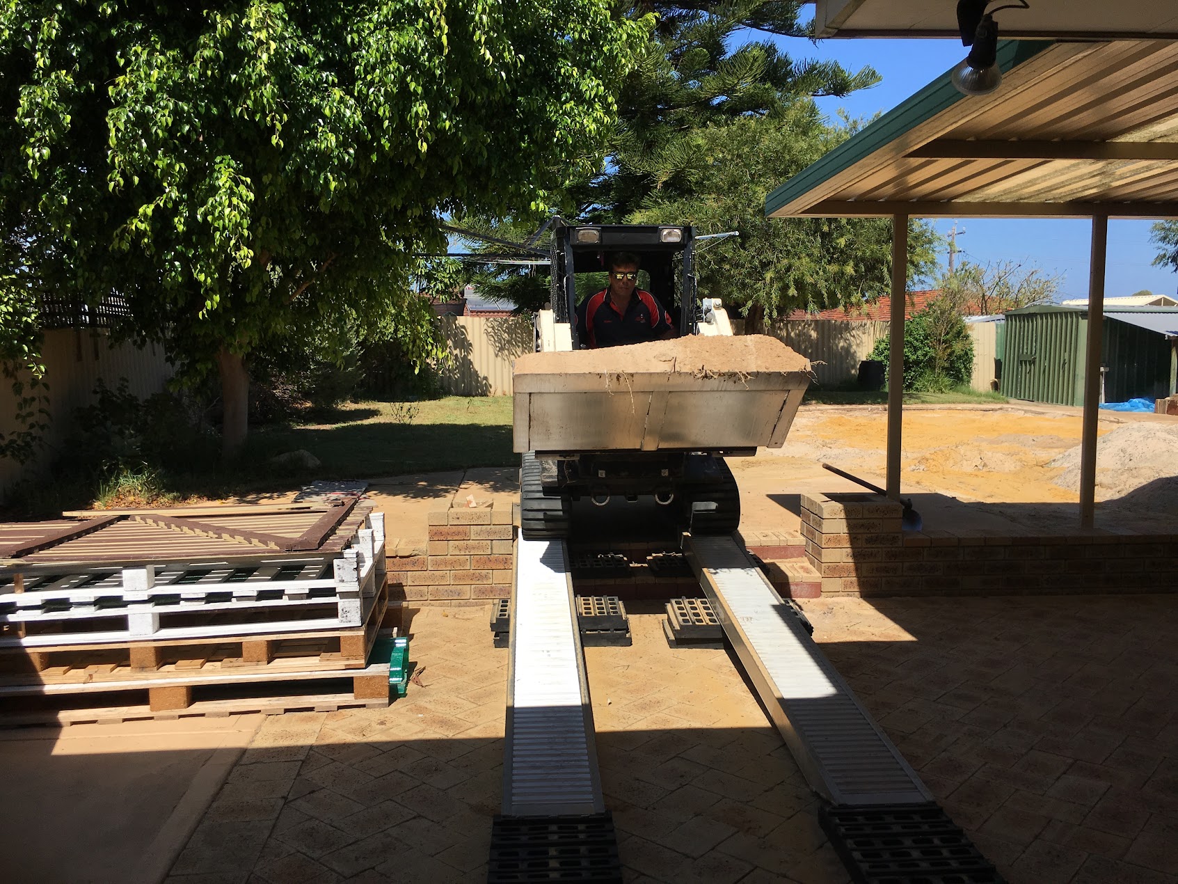 Tight access excavation